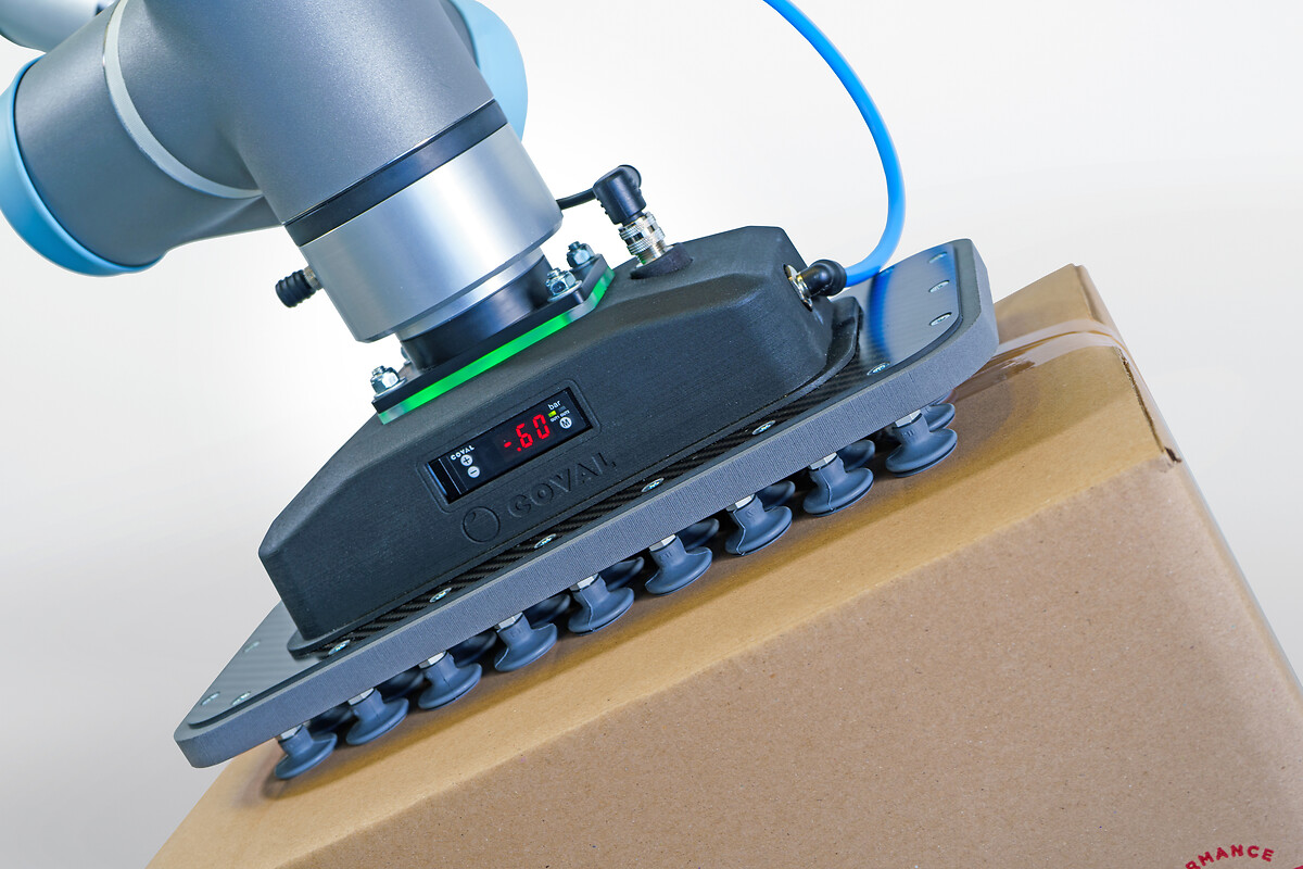 Carbon Vacuum Grippers with integrated vacuum generator CVGCM2